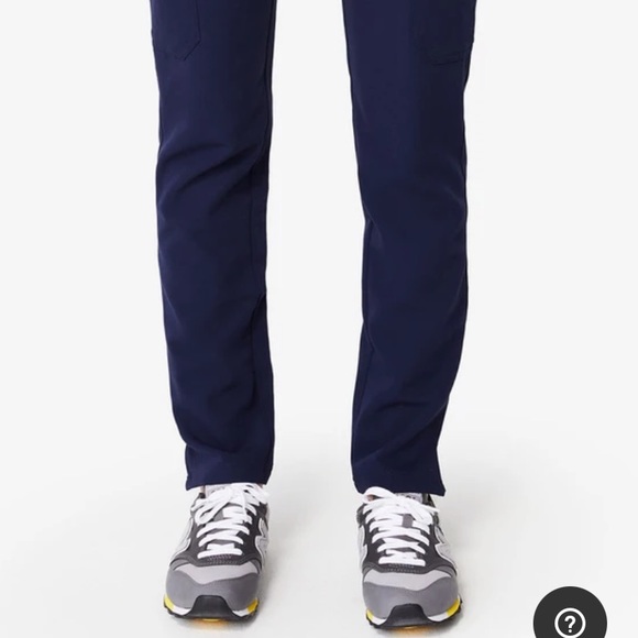 Figs Navy Women’s Yola Scrub Pants - Picture 3 of 4